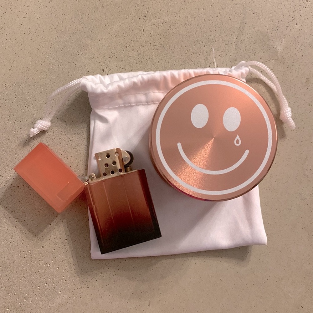 💖Kacey Musgraves Grinder & Lighter💖